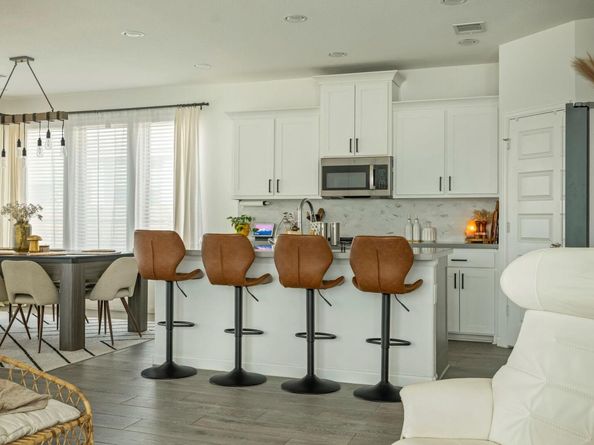 208 Dycus BND, Liberty Hill TX 78642