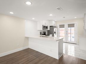6410 Chimney Creek CIR B, Austin TX 78723
