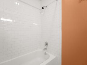 6410 Chimney Creek CIR B, Austin TX 78723