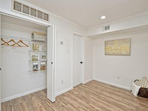 1840 Burton DR 226, Austin TX 78741