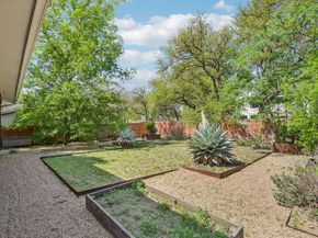 4506 Russell DR B, Austin TX 78745