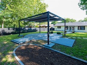 4604 Brassiewood DR, Austin TX 78744