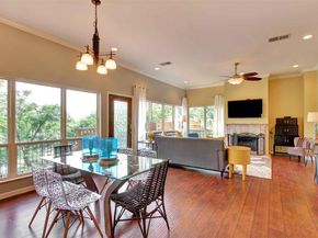 2208 Trailside DR, Austin TX 78704