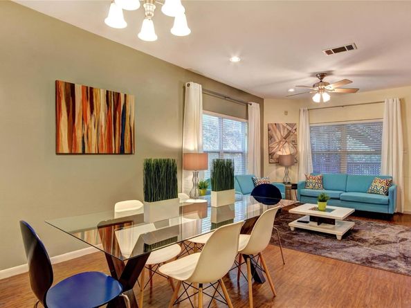 2208 Trailside DR, Austin TX 78704