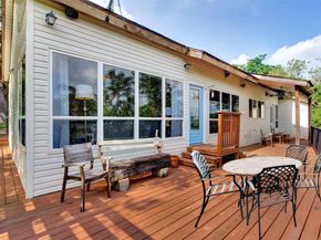 2208 Trailside DR, Austin TX 78704
