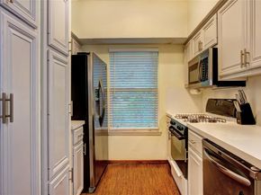 2208 Trailside DR, Austin TX 78704