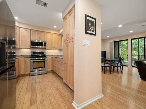 606 W Lynn ST 21, Austin TX 78703