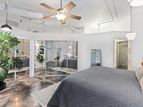 311 W 5th ST 1008, Austin TX 78701