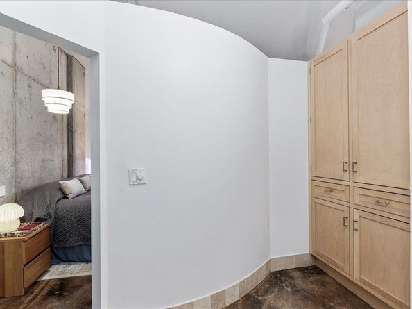 311 W 5th ST 1008, Austin TX 78701