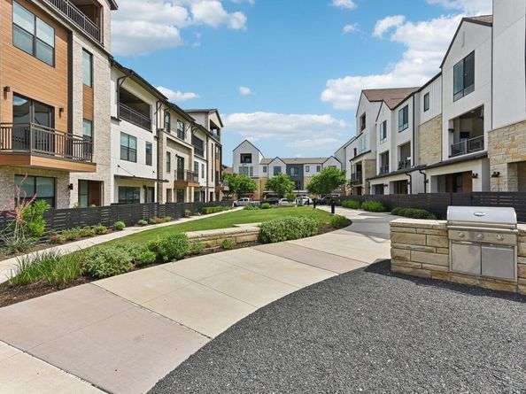 4107 McKinley Fields DR, Austin TX 78731