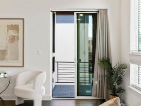 2050 Lohmans Spur RD 2203, Lakeway TX 78734