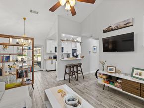1015 E Yager LN 115, Austin TX 78753