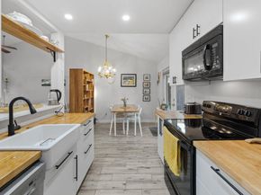 1015 E Yager LN 115, Austin TX 78753