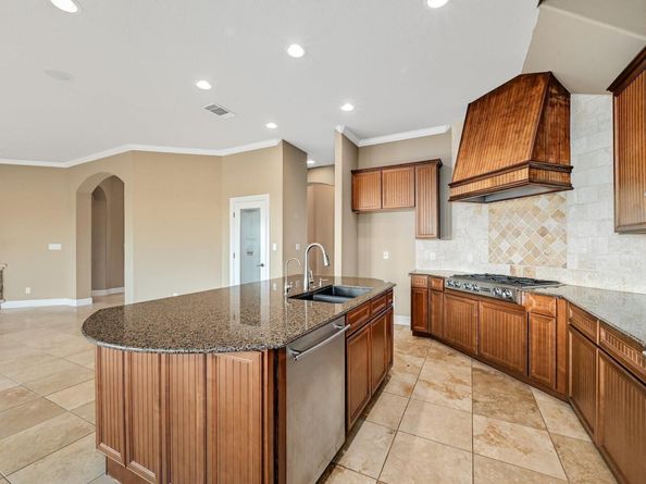 1609 Osprey Ridge LOOP, Lago Vista TX 78645