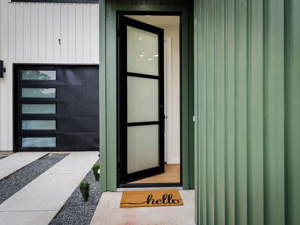 3204 Lyons RD 1, Austin TX 78702