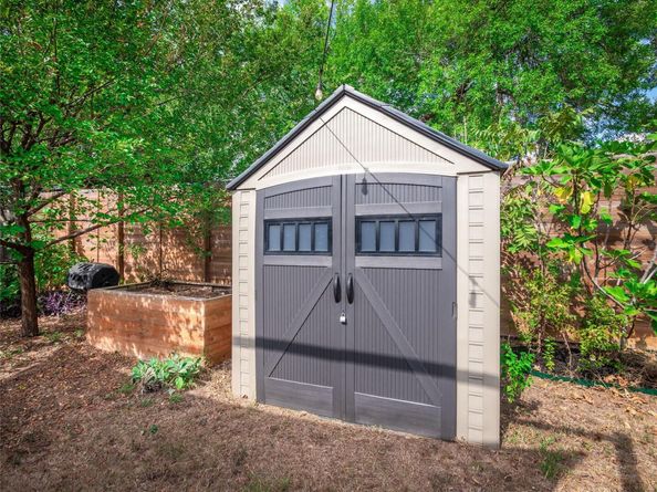 8204 Seminary Ridge DR, Austin TX 78745