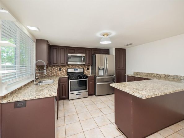 8204 Seminary Ridge DR, Austin TX 78745