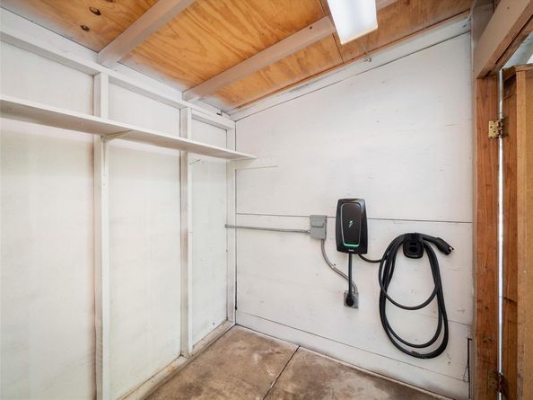 8204 Seminary Ridge DR, Austin TX 78745
