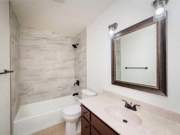 8204 Seminary Ridge DR, Austin TX 78745