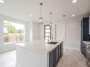 616 W Dittmar RD, Austin TX 78745
