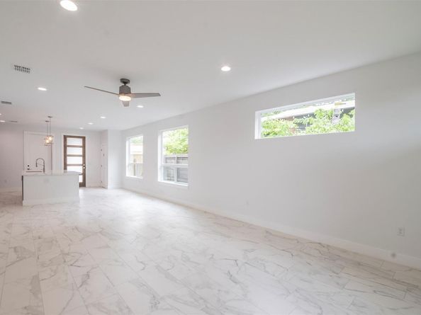 616 W Dittmar RD, Austin TX 78745