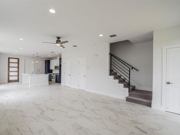 616 W Dittmar RD, Austin TX 78745