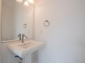 616 W Dittmar RD, Austin TX 78745