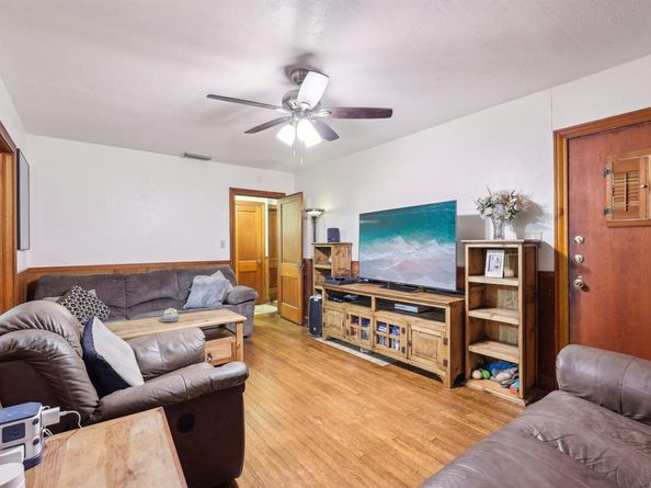 4907 Harmon Ave, Austin TX 78751
