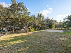 2 Heatherbloom LN, The Hills TX 78738