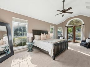 2 Heatherbloom LN, The Hills TX 78738