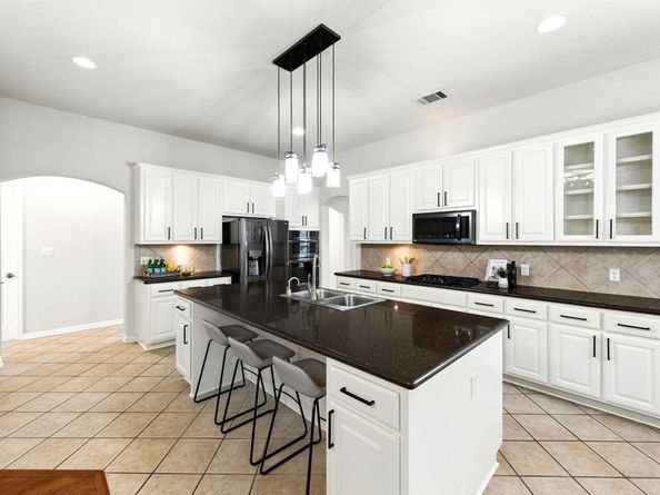 6344 Tasajillo TRL, Austin TX 78739