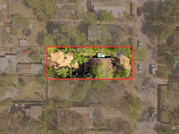 2710 E 3rd ST, Austin TX 78702
