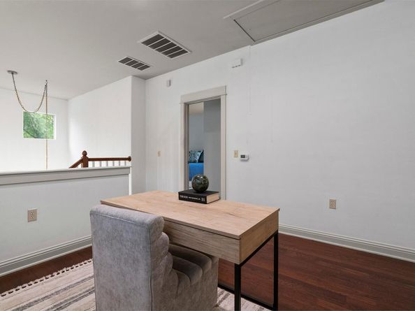 4216 Threadgill ST, Austin TX 78723