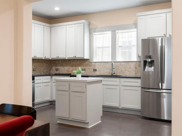 4216 Threadgill ST, Austin TX 78723