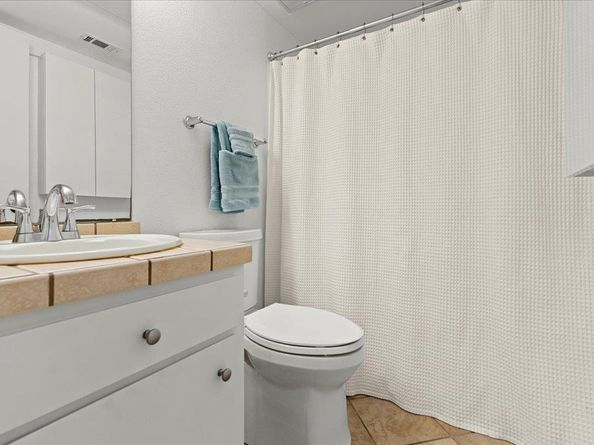 2104 Cullen Ave 7204, Austin TX 78757