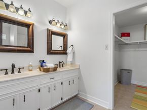 30205 Hacienda LN, Georgetown TX 78628