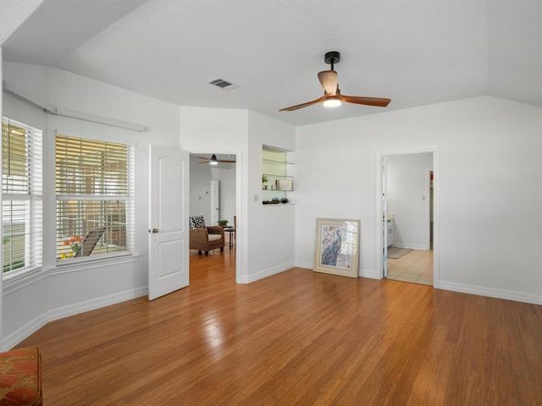 30205 Hacienda LN, Georgetown TX 78628