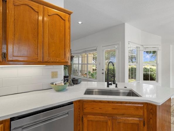 30205 Hacienda LN, Georgetown TX 78628