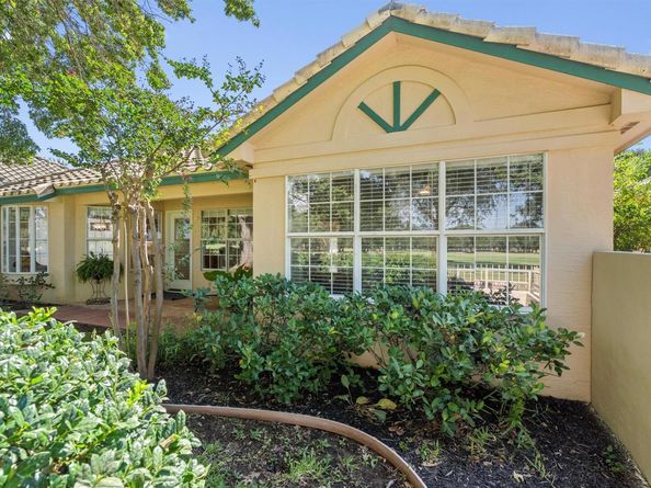 30205 Hacienda LN, Georgetown TX 78628