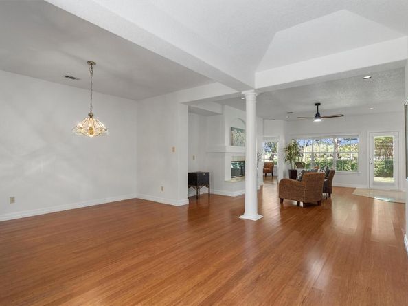 30205 Hacienda LN, Georgetown TX 78628