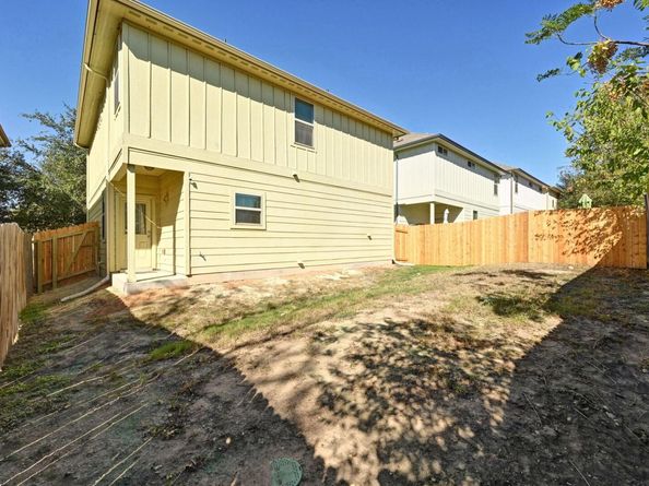 5417 Falling Leaf LN, Austin TX 78744