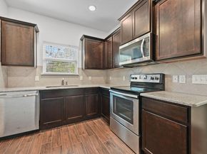 5417 Falling Leaf LN, Austin TX 78744