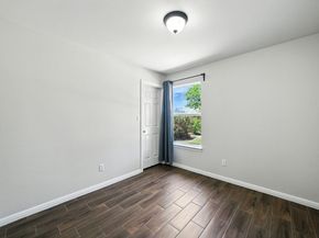 212 Valley Oaks LOOP, Georgetown TX 78626