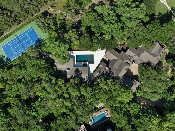 506 Konstanty CIR, West Lake Hills TX 78746