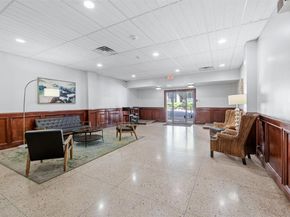 1800 Lavaca ST 413, Austin TX 78701