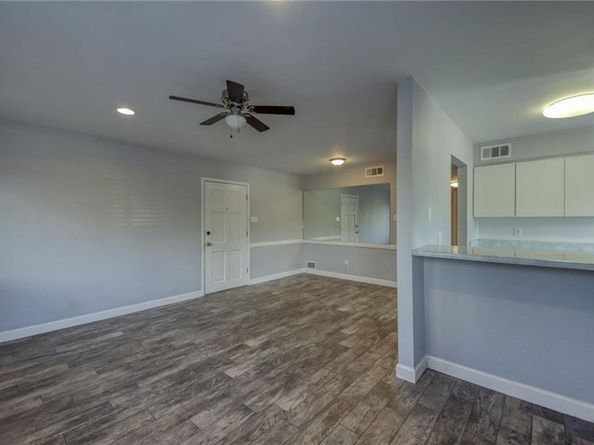 5801 Thunderbird ST B20, Lago Vista TX 78645