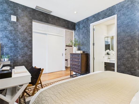 210 Lavaca ST 1809, Austin TX 78701