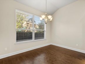 207 Coopers Crown LN, Austin TX 78738