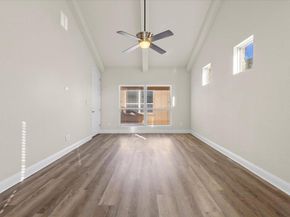 207 Coopers Crown LN, Austin TX 78738