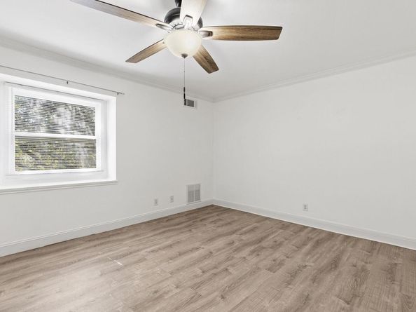 2500 Steck Ave 5, Austin TX 78757